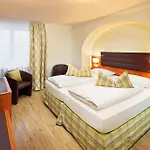 Altstadt-Hotel Zum Hechten